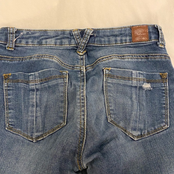 Vintage Y2K Straight-leg, mid-rise Jolt Jeans - Picture 11 of 11